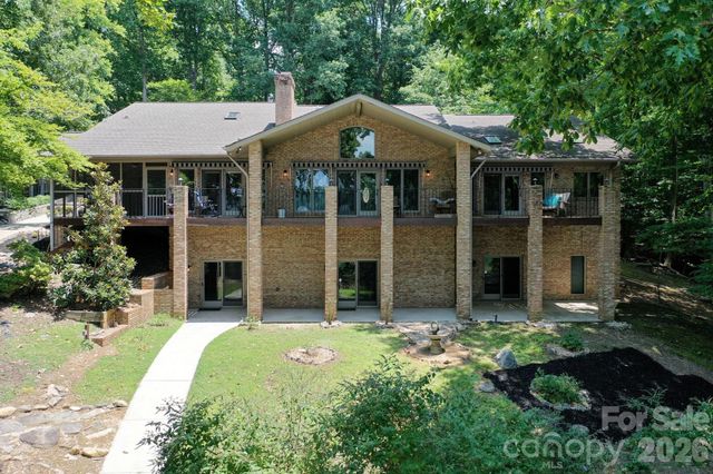 105 Quail Lane, Mooresville, NC 28117