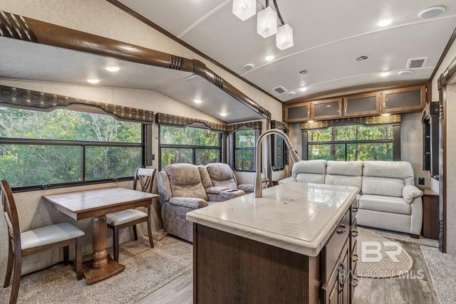 11877 Gateway Drive, Elberta, AL 36530