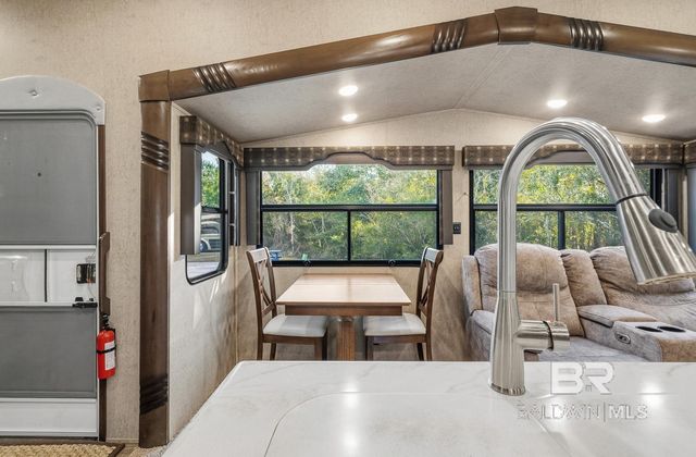 11877 Gateway Drive, Elberta, AL 36530