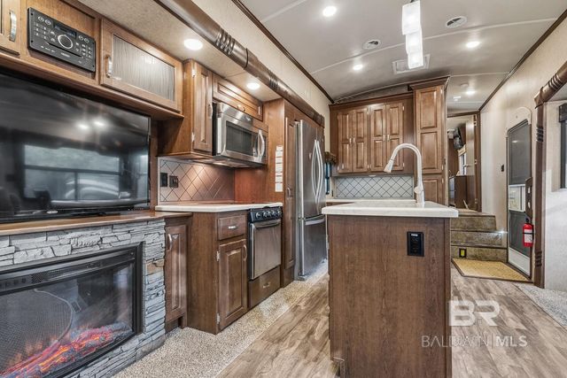 11877 Gateway Drive, Elberta, AL 36530