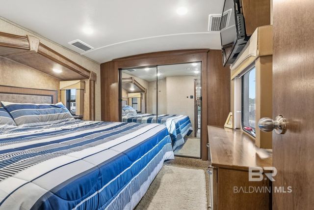 11877 Gateway Drive, Elberta, AL 36530