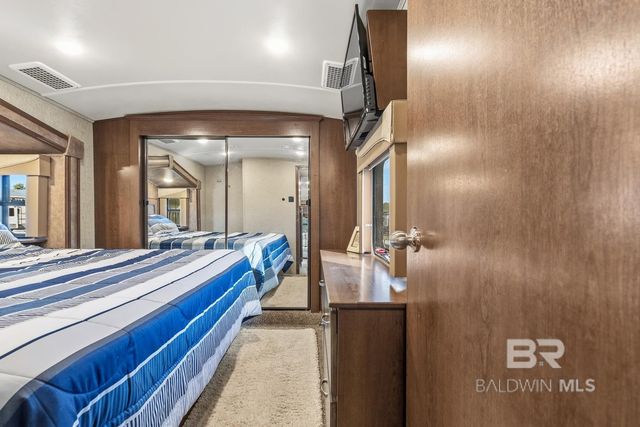 11877 Gateway Drive, Elberta, AL 36530