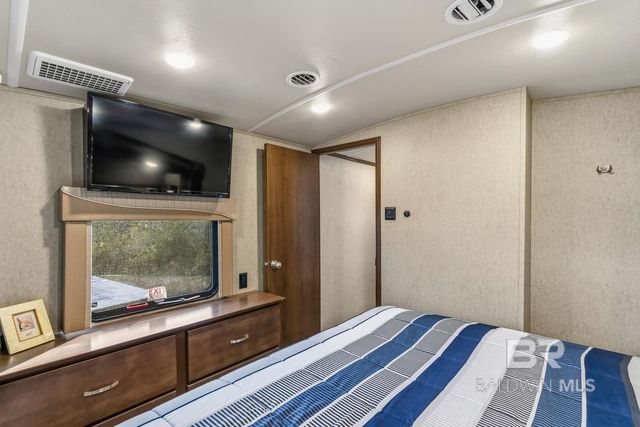 11877 Gateway Drive, Elberta, AL 36530