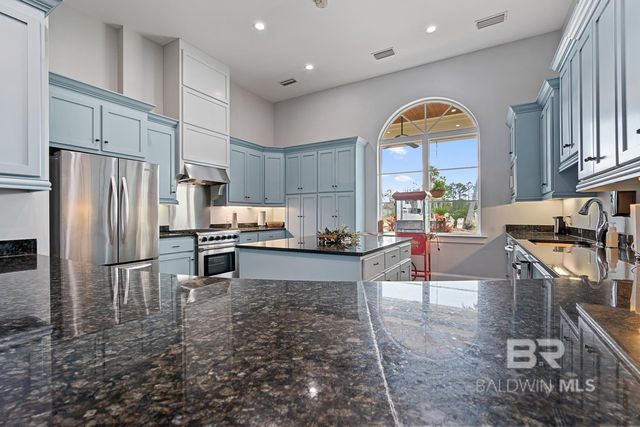 11877 Gateway Drive, Elberta, AL 36530