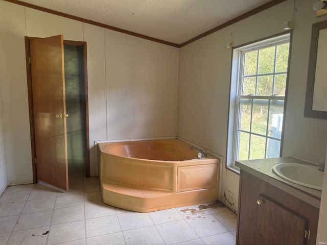 1120 N 100 E, Princeton, IN 47670