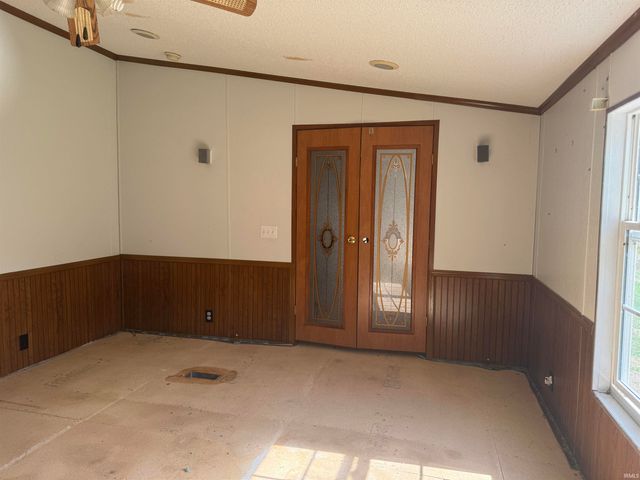 1120 N 100 E, Princeton, IN 47670