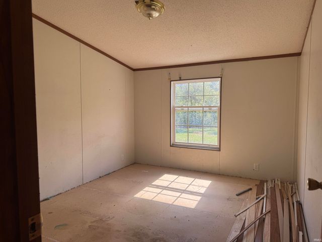 1120 N 100 E, Princeton, IN 47670