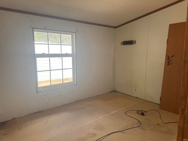 1120 N 100 E, Princeton, IN 47670