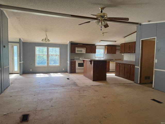 1120 N 100 E, Princeton, IN 47670