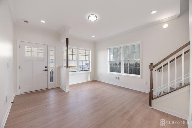 1762 S 2nd Street, Piscataway, NJ 08854