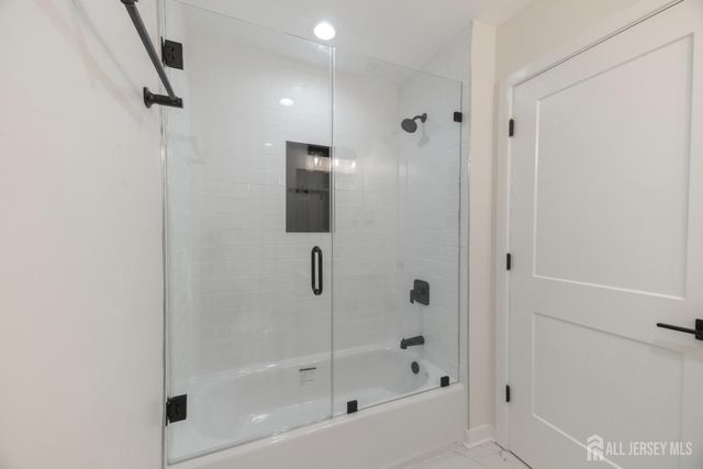 1762 S 2nd Street, Piscataway, NJ 08854