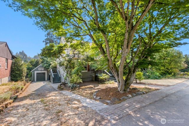 6214 24th Avenue NE, Seattle, WA 98115