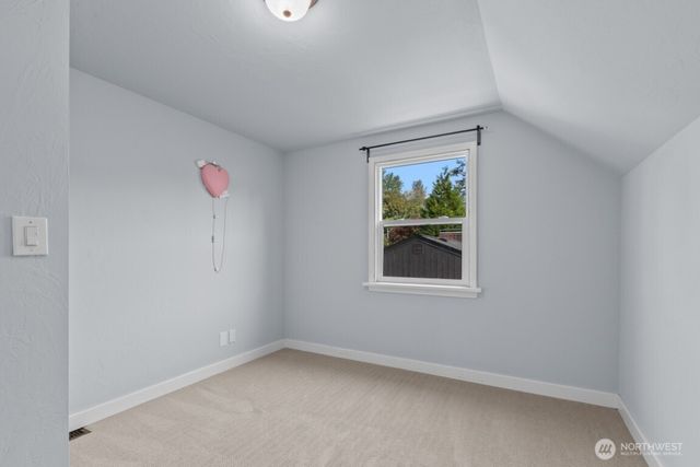 6214 24th Avenue NE, Seattle, WA 98115