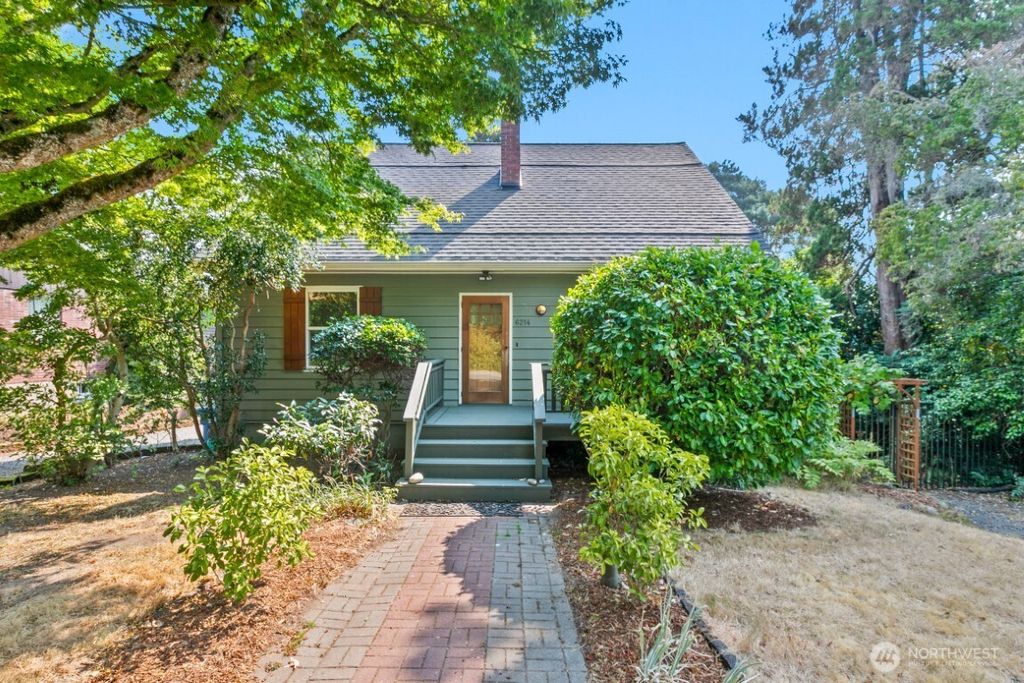 6214 24th Avenue NE, Seattle, WA 98115