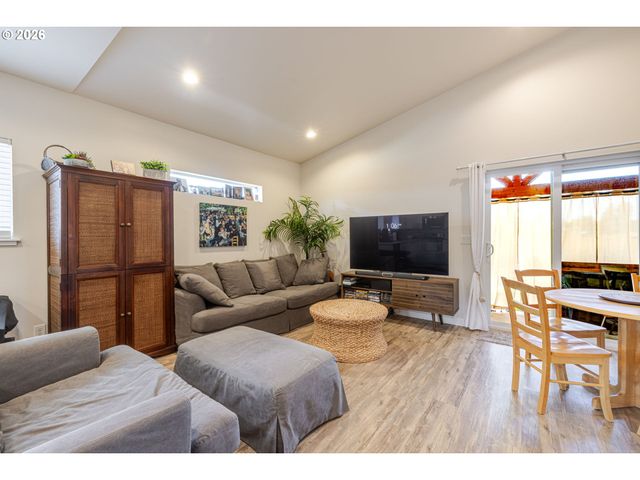 16424 BASSETT Dr, La Pine, OR 97739