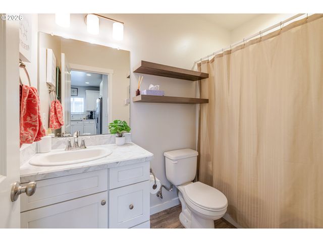 16424 BASSETT Dr, La Pine, OR 97739