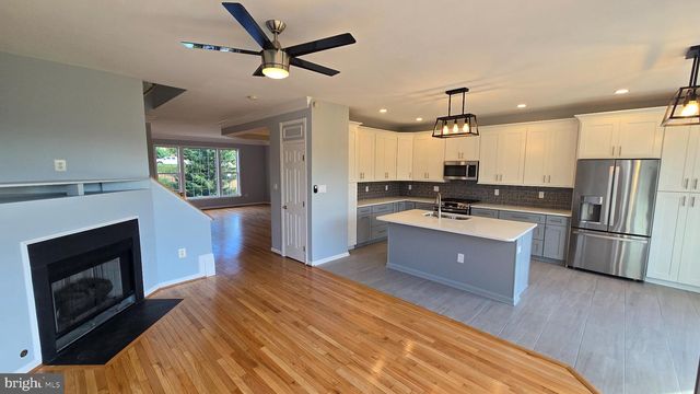 43975 LORDS VALLEY TER, Ashburn, VA 20147