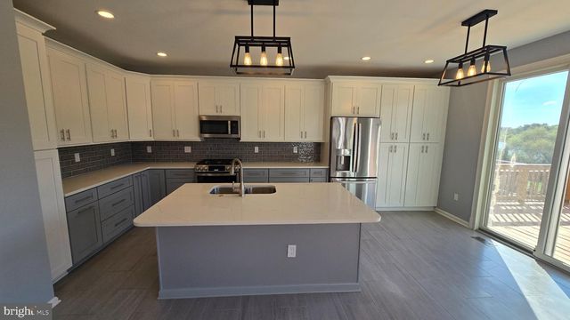 43975 LORDS VALLEY TER, Ashburn, VA 20147