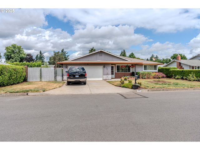 1445 Ne 17TH St, Gresham, OR 97030