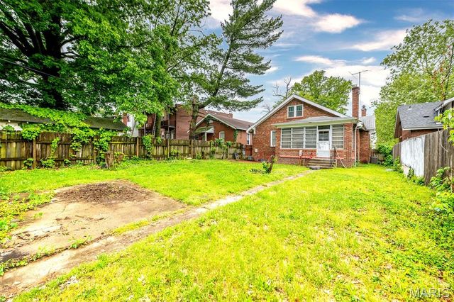 8644 Church Road, St Louis, MO 63147
