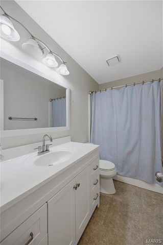 801 Dogwood Grove Court, Ellisville, MO 63021
