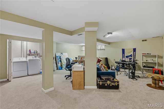 801 Dogwood Grove Court, Ellisville, MO 63021