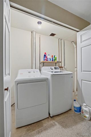 801 Dogwood Grove Court, Ellisville, MO 63021