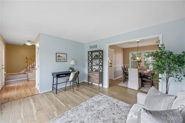 801 Dogwood Grove Court, Ellisville, MO 63021