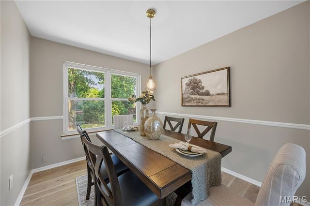 801 Dogwood Grove Court, Ellisville, MO 63021