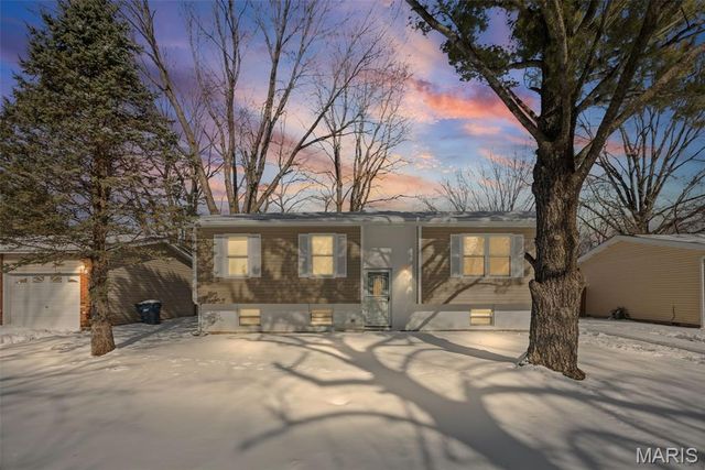 28 Fox Meadow Lane, Cahokia, IL 62206