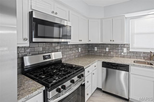 28 Fox Meadow Lane, Cahokia, IL 62206