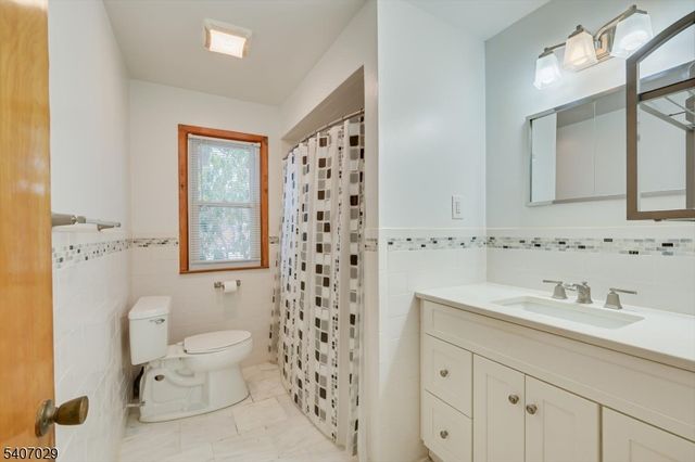 2206 Murray Ave, South Plainfield Boro, NJ 07080