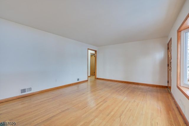 2206 Murray Ave, South Plainfield Boro, NJ 07080