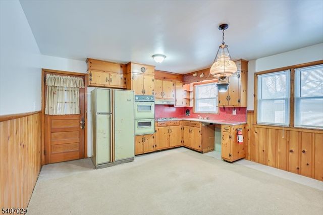 2206 Murray Ave, South Plainfield Boro, NJ 07080