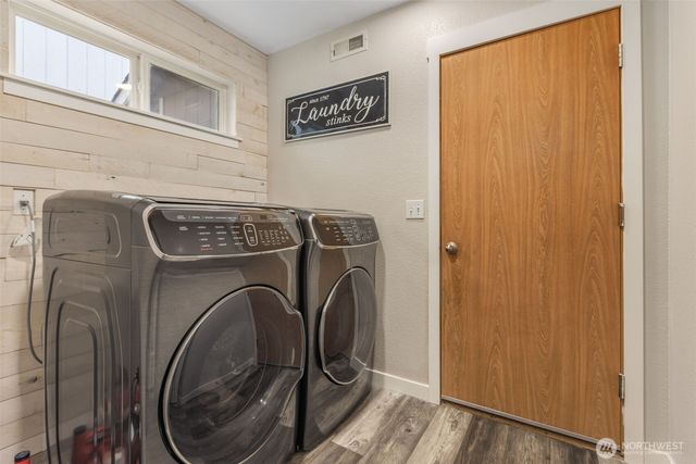 10205 216th Avenue E, Bonney Lake, WA 98391