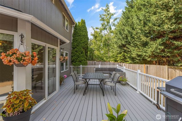 10205 216th Avenue E, Bonney Lake, WA 98391
