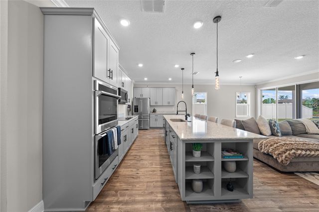 31041 JAZZ LEAF PLACE, San Antonio, FL 33576