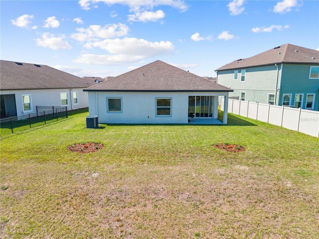 31041 JAZZ LEAF PLACE, San Antonio, FL 33576