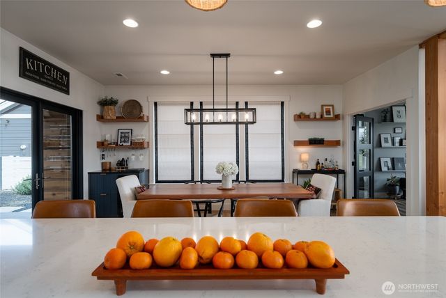 1594 Farmview Terrace, Lynden, WA 98264