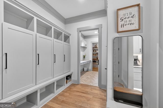 4726 Crestview Way, Flowery Branch, GA 30542