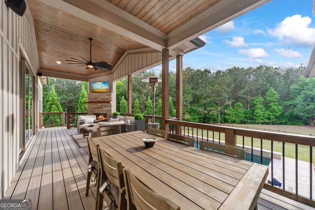 4726 Crestview Way, Flowery Branch, GA 30542