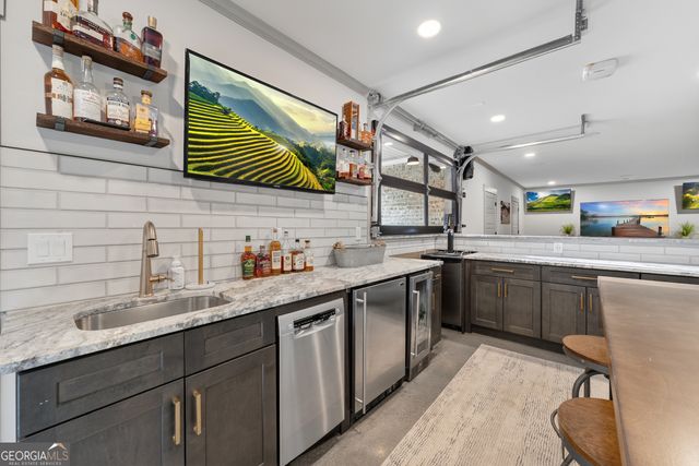 4726 Crestview Way, Flowery Branch, GA 30542