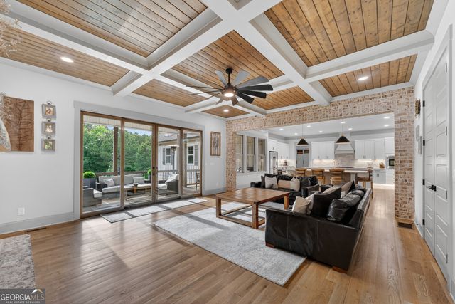 4726 Crestview Way, Flowery Branch, GA 30542