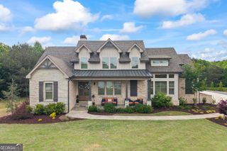 4726 Crestview Way, Flowery Branch, GA 30542