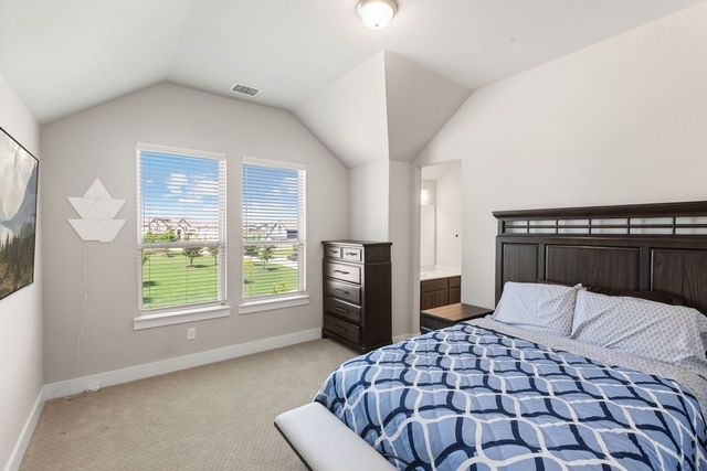 1938 Silver Creek Lane, Cedar Hill, TX 75104