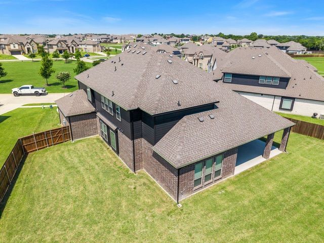 1938 Silver Creek Lane, Cedar Hill, TX 75104