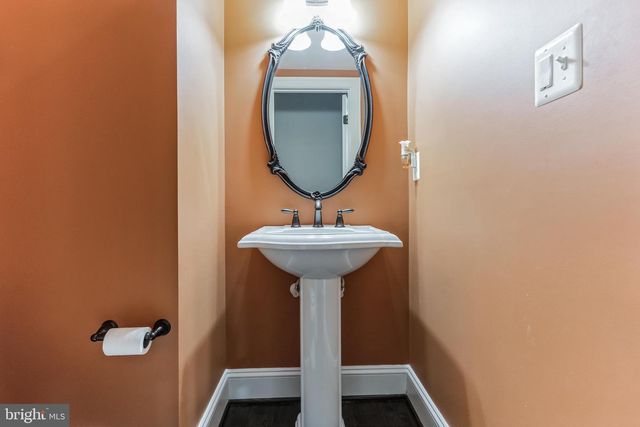 4927 COLLINGTONS BOUNTY DR, Bowie, MD 20720