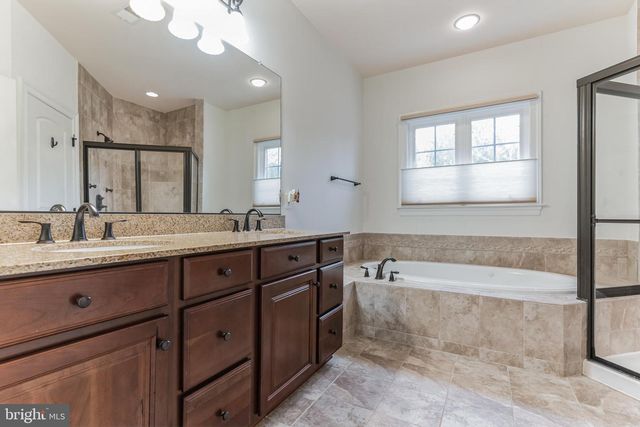 4927 COLLINGTONS BOUNTY DR, Bowie, MD 20720