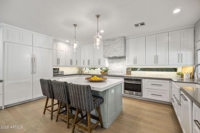 2682 W CARLA VISTA Drive, Chandler, AZ 85224
