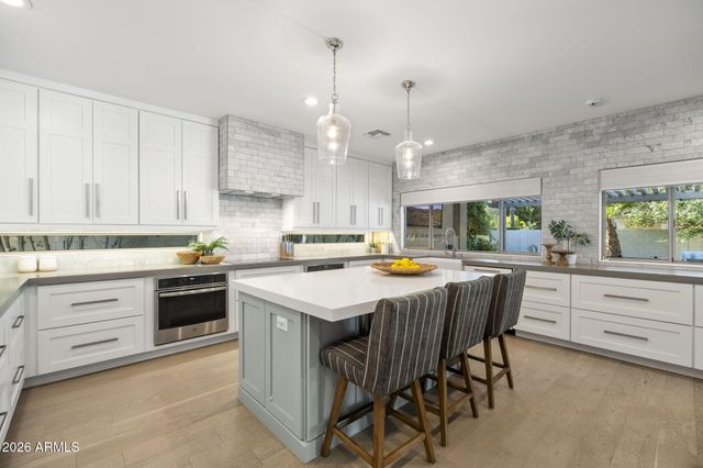 2682 W CARLA VISTA Drive, Chandler, AZ 85224